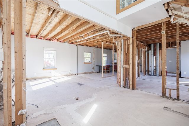 5692 Pittsford Palmyra Road, Pittsford, NY 14534