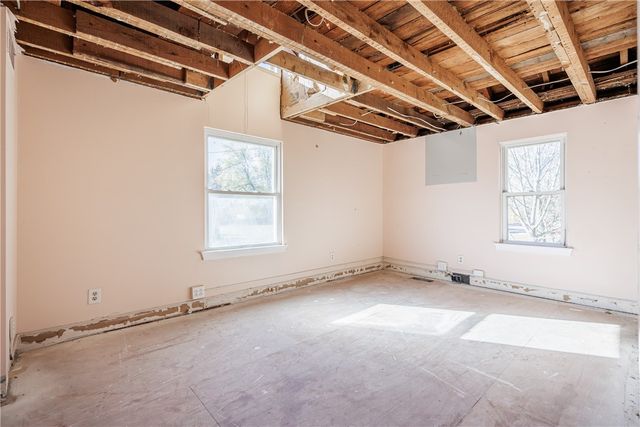 5692 Pittsford Palmyra Road, Pittsford, NY 14534