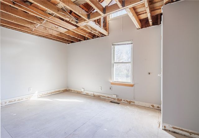 5692 Pittsford Palmyra Road, Pittsford, NY 14534