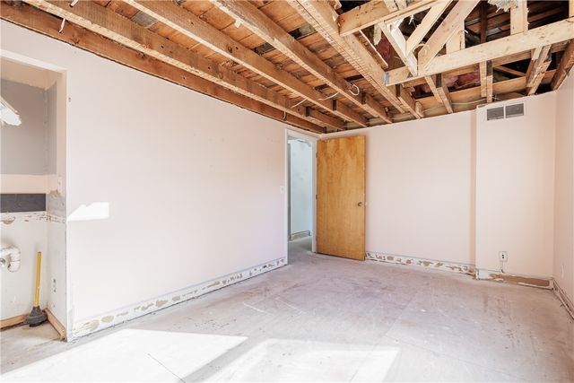 5692 Pittsford Palmyra Road, Pittsford, NY 14534