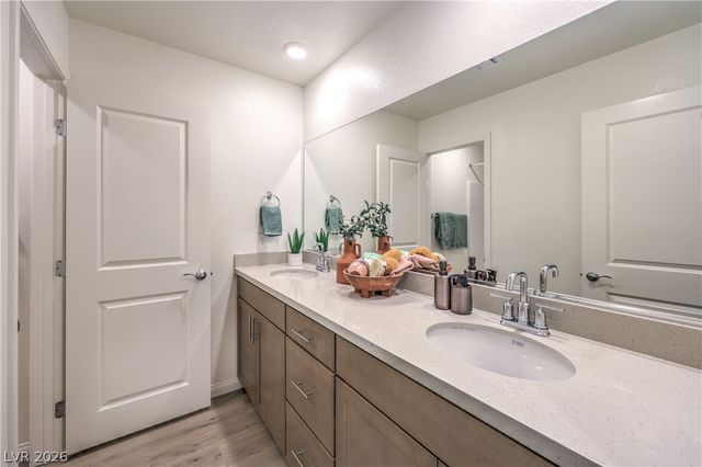 3824 Tropical Zen Avenue, North Las Vegas, NV 89081