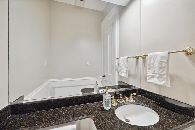 6722 Vanderbilt Street 2, West University Place, TX 77005