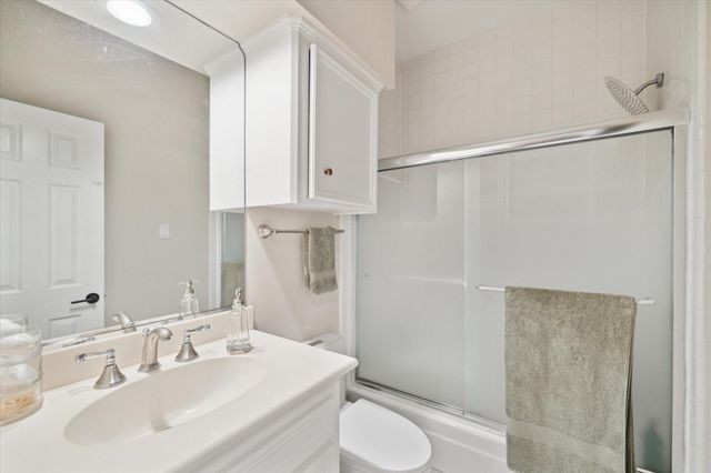 6722 Vanderbilt Street 2, West University Place, TX 77005