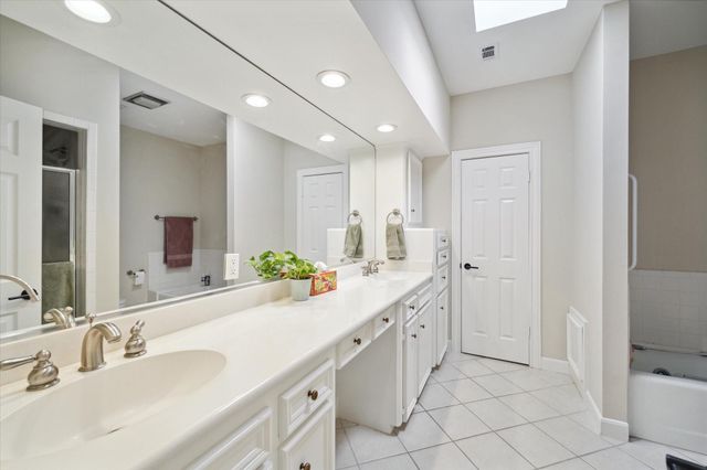 6722 Vanderbilt Street 2, West University Place, TX 77005