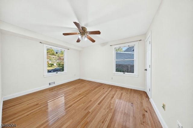 29 Windsor Dr, East Brunswick Twp., NJ 08816