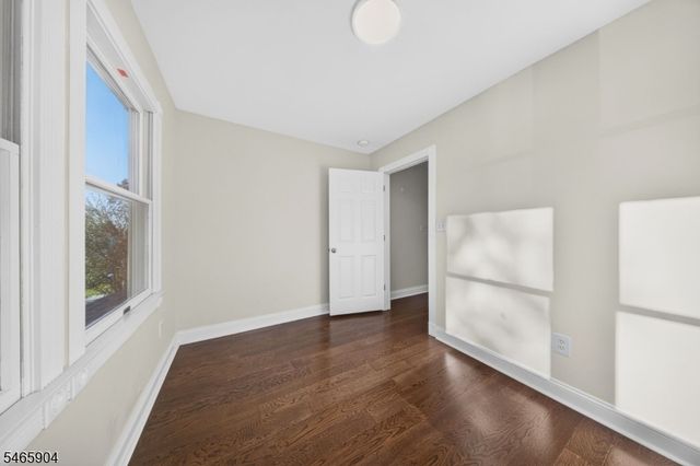 29 Windsor Dr, East Brunswick Twp., NJ 08816