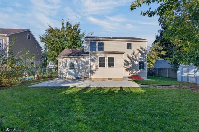29 Windsor Dr, East Brunswick Twp., NJ 08816
