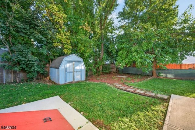 29 Windsor Dr, East Brunswick Twp., NJ 08816