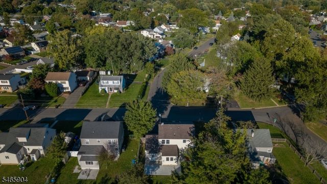 29 Windsor Dr, East Brunswick Twp., NJ 08816