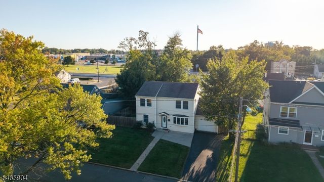 29 Windsor Dr, East Brunswick Twp., NJ 08816