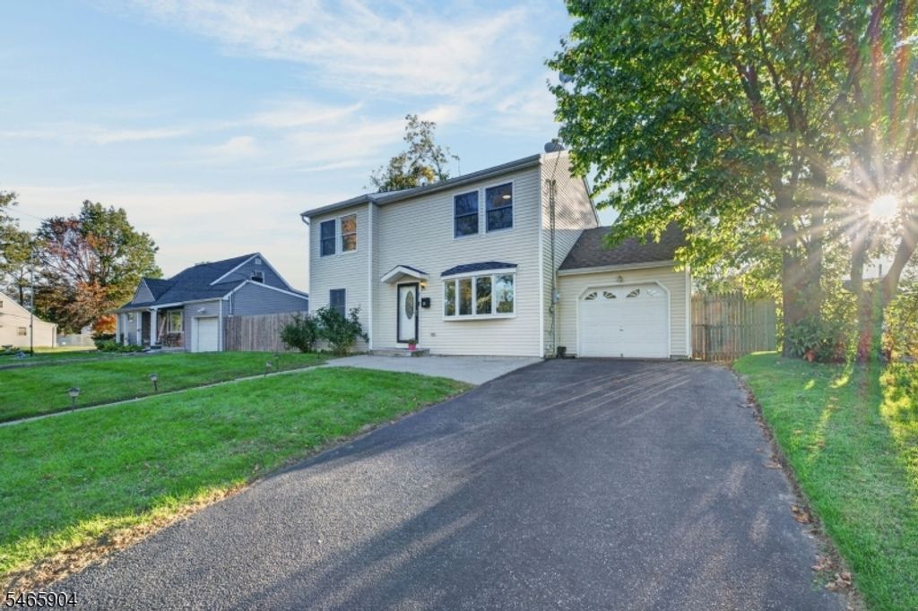29 Windsor Dr, East Brunswick Twp., NJ 08816 — photo 4