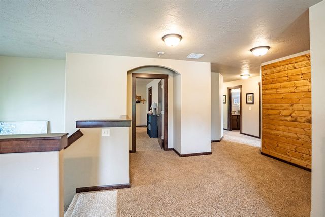 1927 S Clover Dr, Greenacres, WA 99016