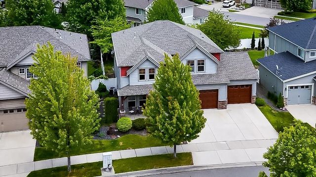 1927 S Clover Dr, Greenacres, WA 99016