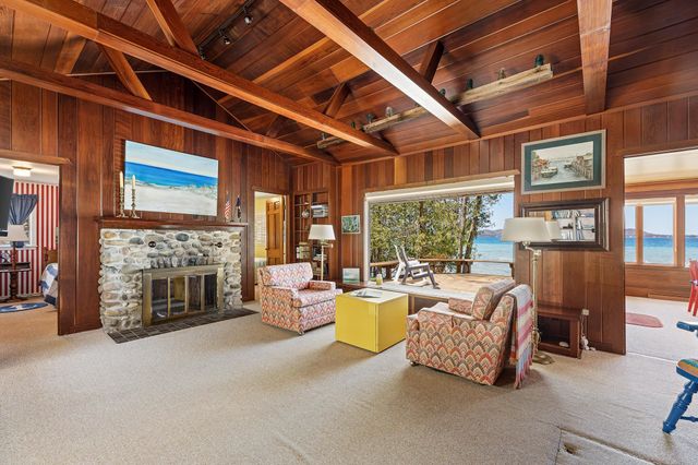 8432 S Dunns Farm Road, Kasson Twp, MI 49664