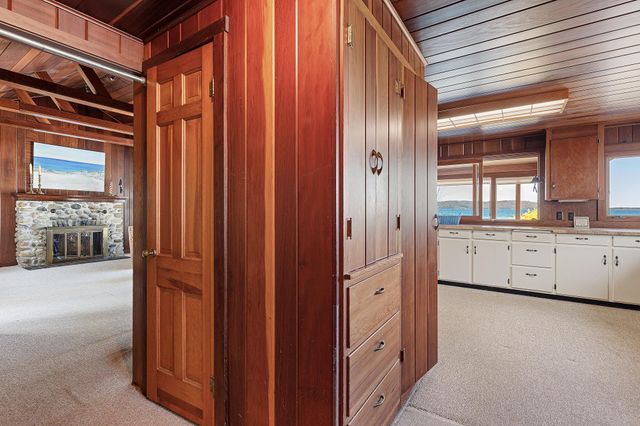 8432 S Dunns Farm Road, Kasson Twp, MI 49664