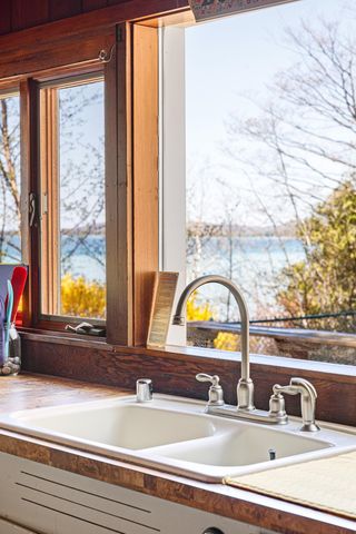 8432 S Dunns Farm Road, Kasson Twp, MI 49664