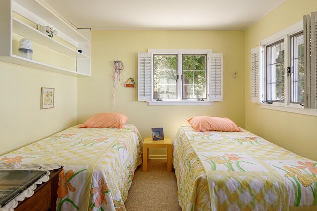 8432 S Dunns Farm Road, Kasson Twp, MI 49664