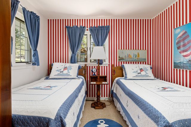 8432 S Dunns Farm Road, Kasson Twp, MI 49664