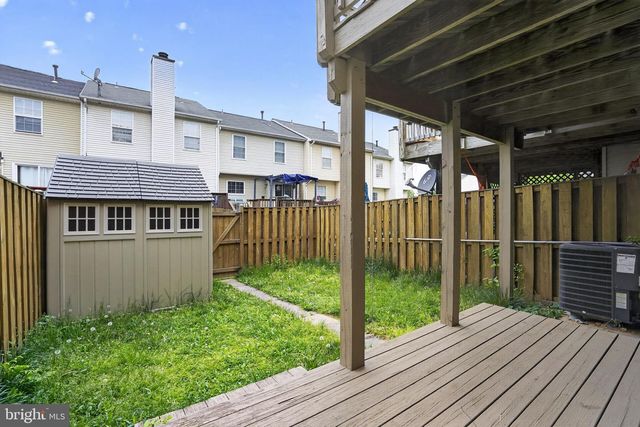 9214 JESSICA DR, Manassas Park, VA 20111