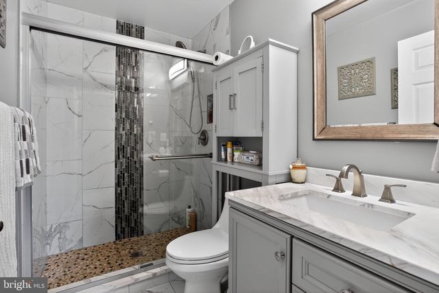 9214 JESSICA DR, Manassas Park, VA 20111