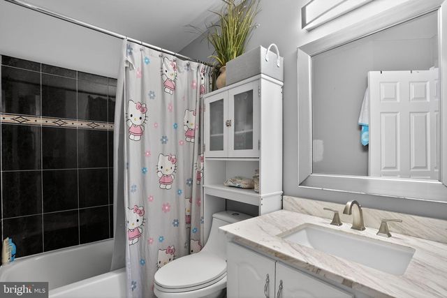 9214 JESSICA DR, Manassas Park, VA 20111