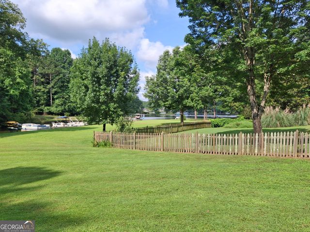 80 Bay Drive, Newnan, GA 30263