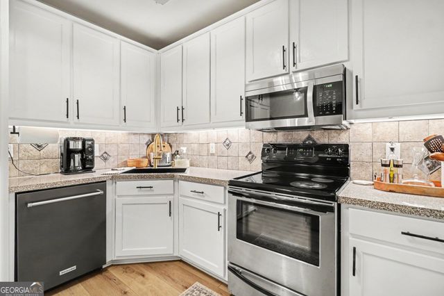 80 Bay Drive, Newnan, GA 30263