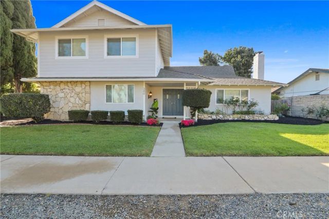 340 E Riverdale, Orange, CA 92865