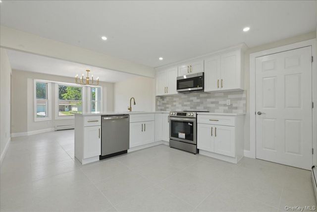 5 Bernice Court, Coram, NY 11727