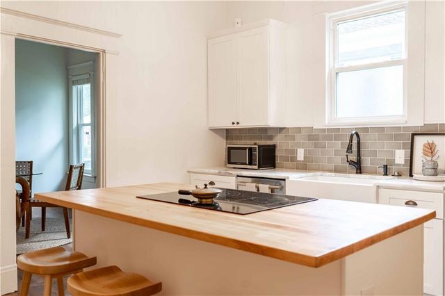 680 Grady SW Place, Atlanta, GA 30310