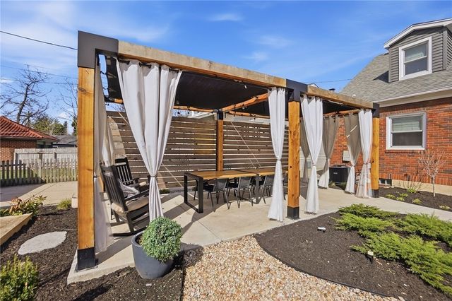 252 Aberdeen Avenue, Oakwood, OH 45419