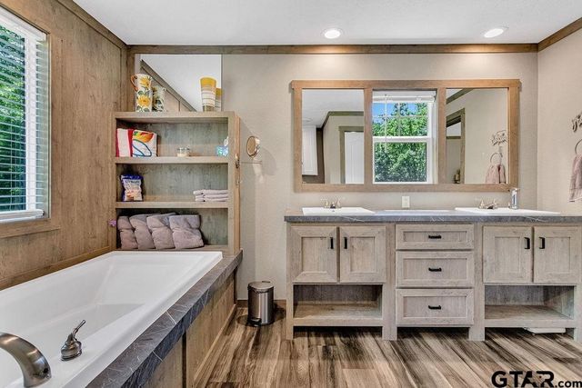 20143 C County Road 450, Lindale, TX 75771