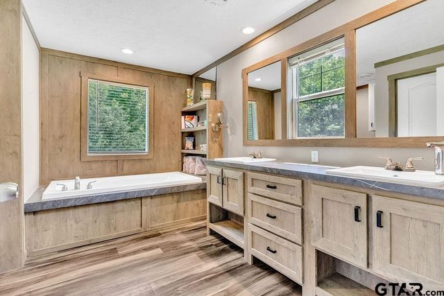 20143 C County Road 450, Lindale, TX 75771