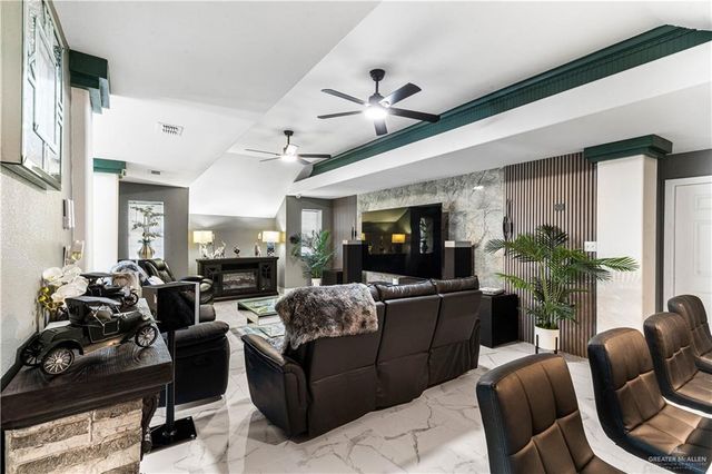 1101 Greenbriar Avenue, Mission, TX 78572