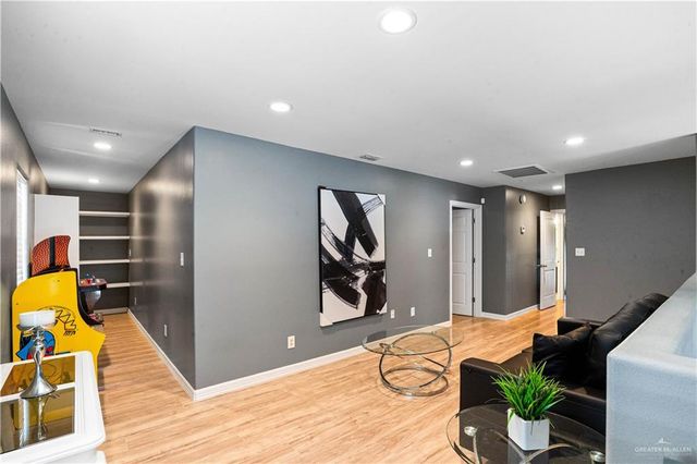1101 Greenbriar Avenue, Mission, TX 78572