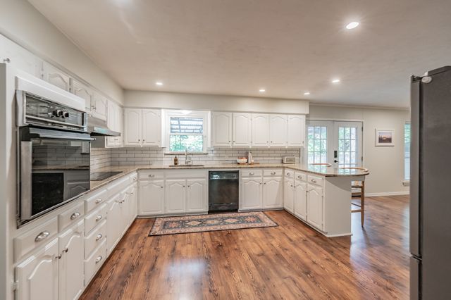 1714 Kiltartan Drive, Dallas, TX 75228
