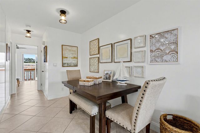 901 SW 11th Ave 16H, Hallandale Beach, FL 33009