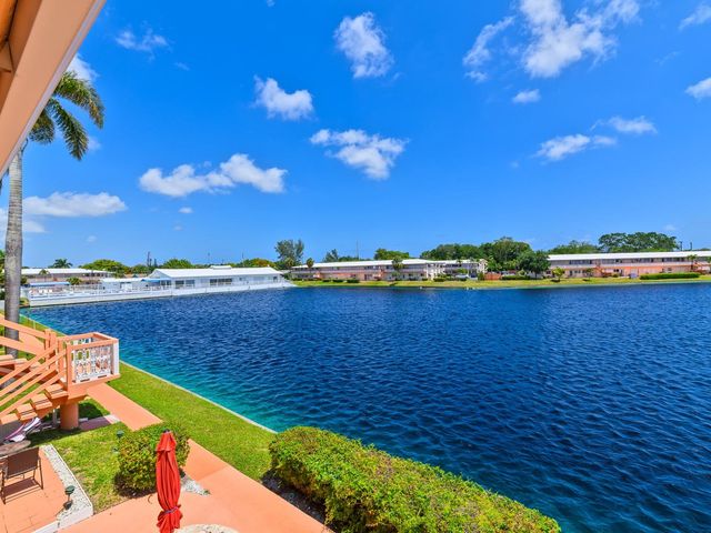 901 SW 11th Ave 16H, Hallandale Beach, FL 33009