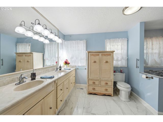 468 PALMER Dr N, Keizer, OR 97303