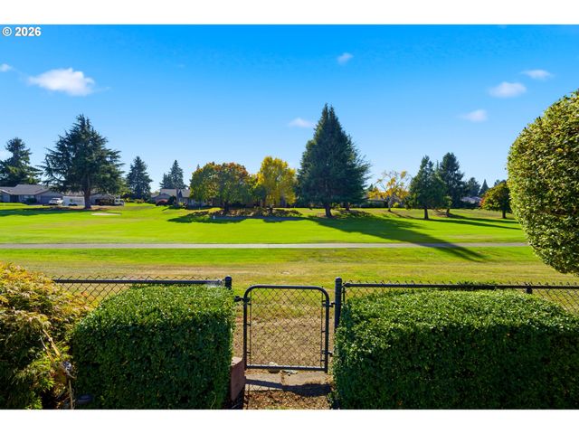468 PALMER Dr N, Keizer, OR 97303