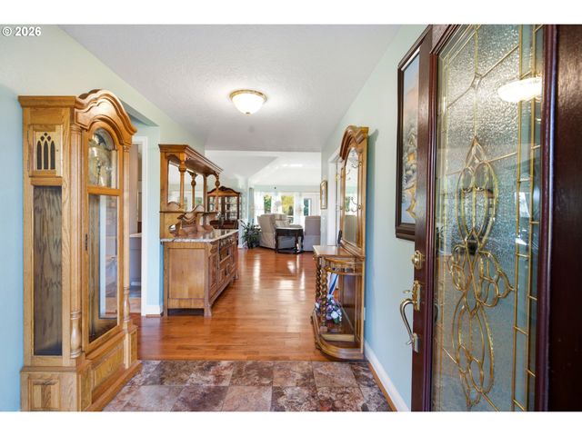 468 PALMER Dr N, Keizer, OR 97303