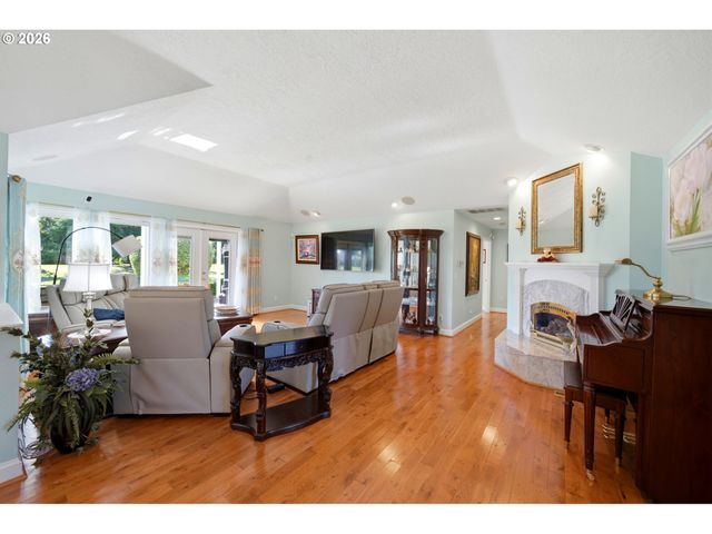 468 PALMER Dr N, Keizer, OR 97303