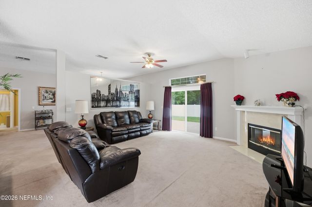 1879 SUNCHASE Court, Jacksonville, FL 32246