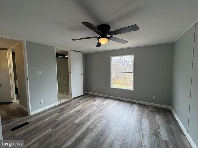 504 CLEVELAND AVENUE EXT, Waynesboro, PA 17268