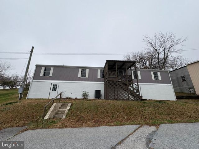 504 CLEVELAND AVENUE EXT, Waynesboro, PA 17268