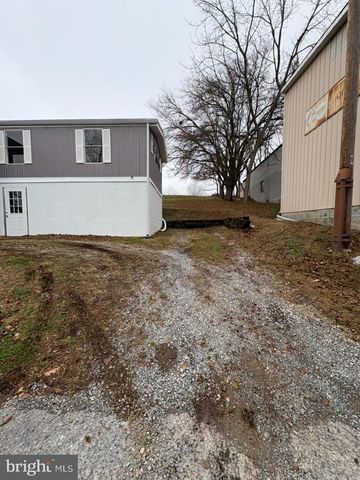 504 CLEVELAND AVENUE EXT, Waynesboro, PA 17268