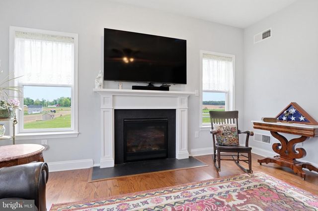 6792 HICKORY RD, Stewartstown, PA 17363