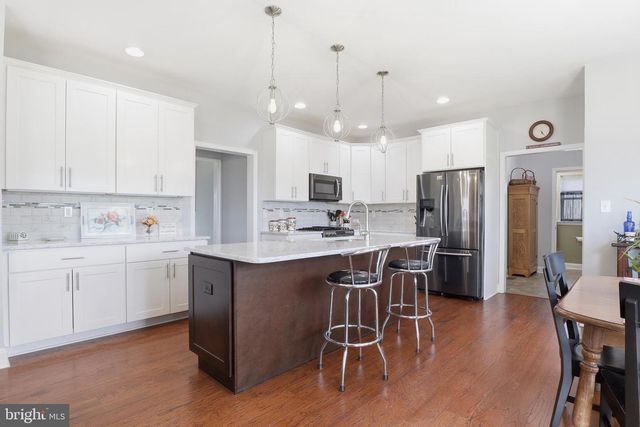 6792 HICKORY RD, Stewartstown, PA 17363