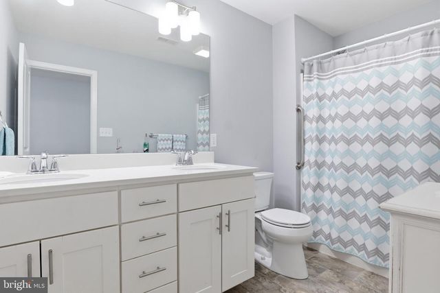 6792 HICKORY RD, Stewartstown, PA 17363