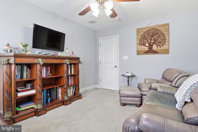 6792 HICKORY RD, Stewartstown, PA 17363